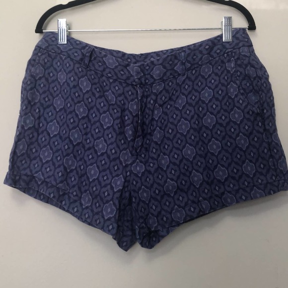 Cynthia Rowley Blue Ikat Print Linen‎ Shorts. Women’s size 12 EUC - Picture 1 of 4